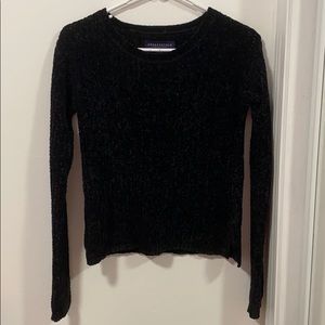 Black sweatshirt